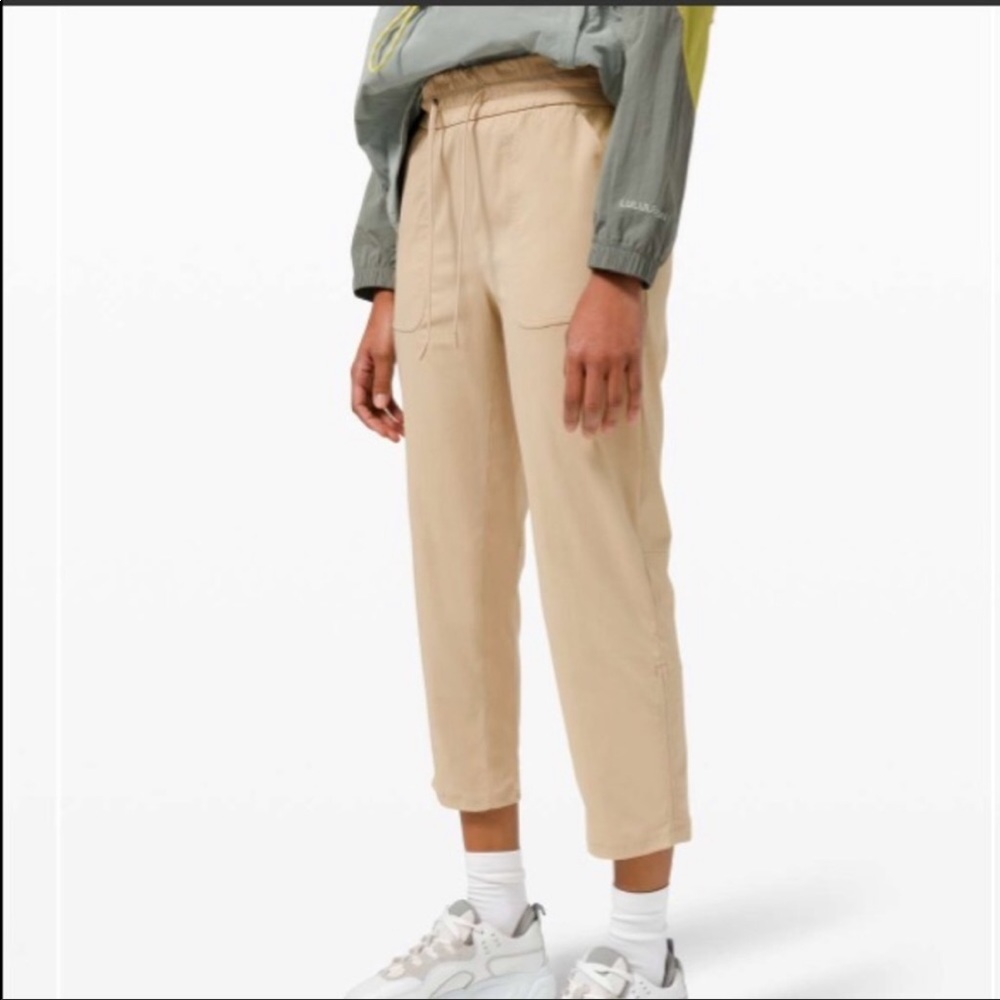 Lululemon Studio Crop